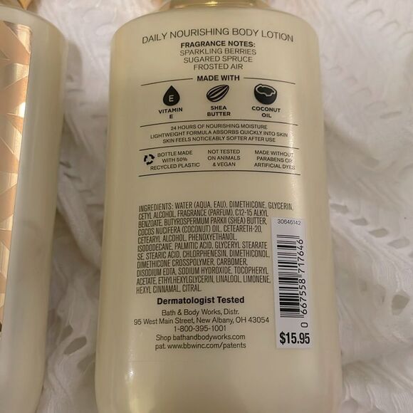 NEW - Bath & Body Works. Golden Berry Mistletoe - Picture 3 of 3